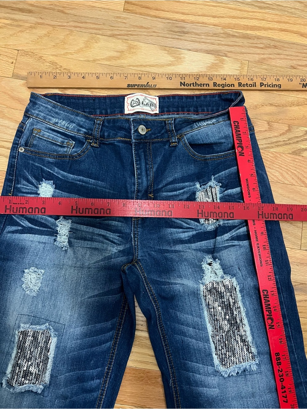 Distressed denim Bermuda Jean short with Sequin & stretch boutique size 12
